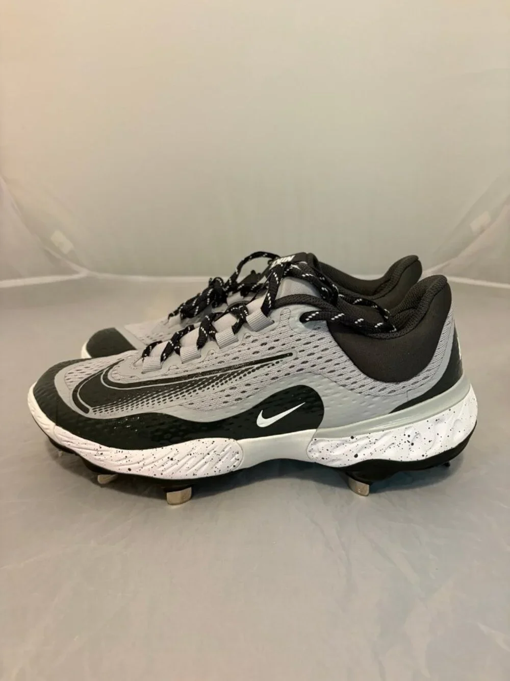 Nike Alpha Huarache Elite 4 low Wolf Grey men’s cleats DJ6521 004